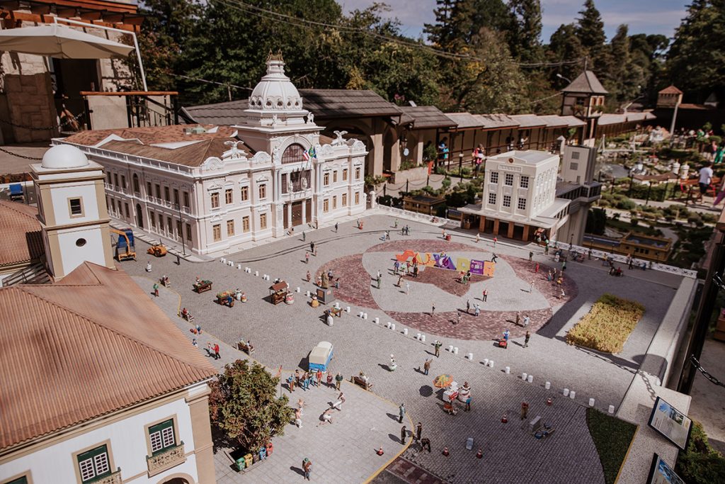 Mini Mundo Gramado: 5% de desconto no site oficial 6 Mini Mundo Gramado praca salvador