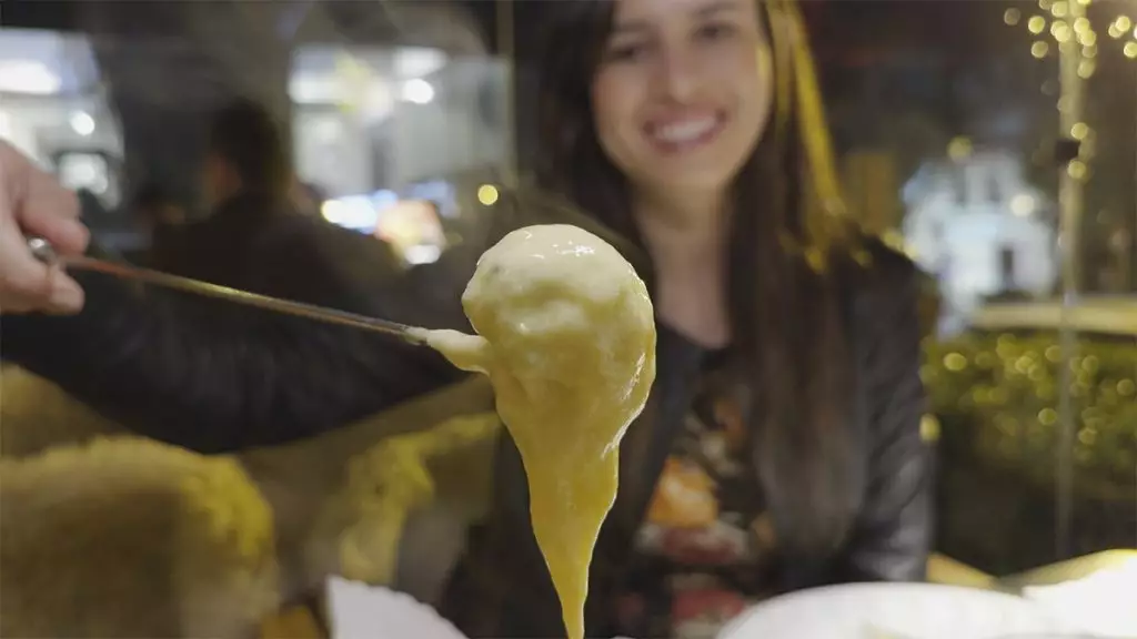 Mlbk Restaurante Gramado: Fondue em 3 etapas maravilhosas 3 queijo maravilhoso do fondue no mlbk restaurante em gramado