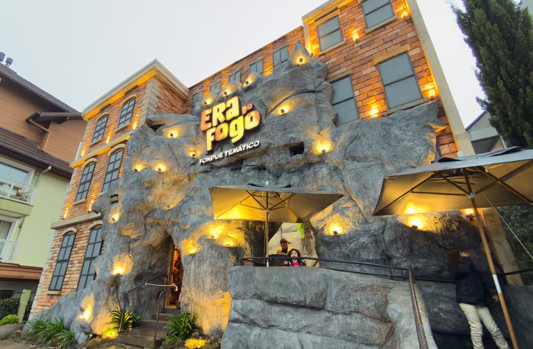Era do Fogo Fondue temaÌtico fachada