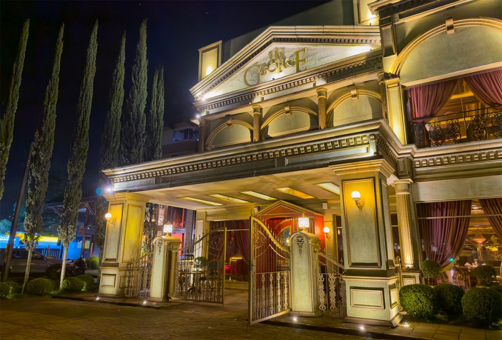 George III Gramado: 5 Destaques do restaurante 2 Fachada do George III Gramado