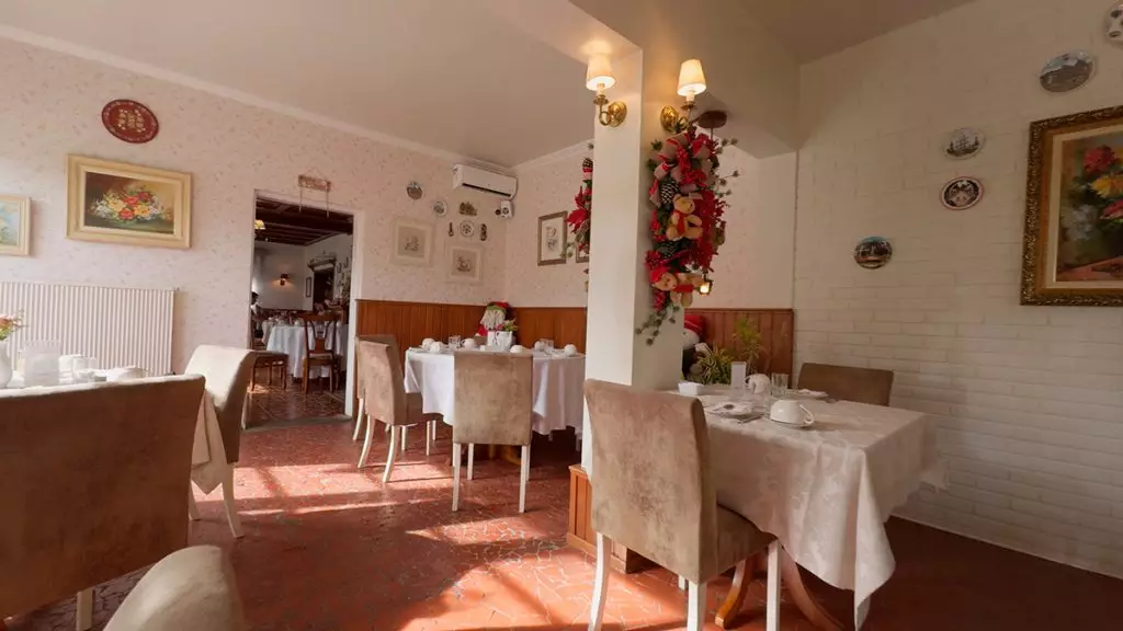 Hotel Ritta Hoppner em Gramado: 5 motivos para se hospedar 7 hotel rita hoppner cha da tarde mesas