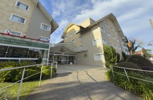 fachada do sky premium hotel Gramado