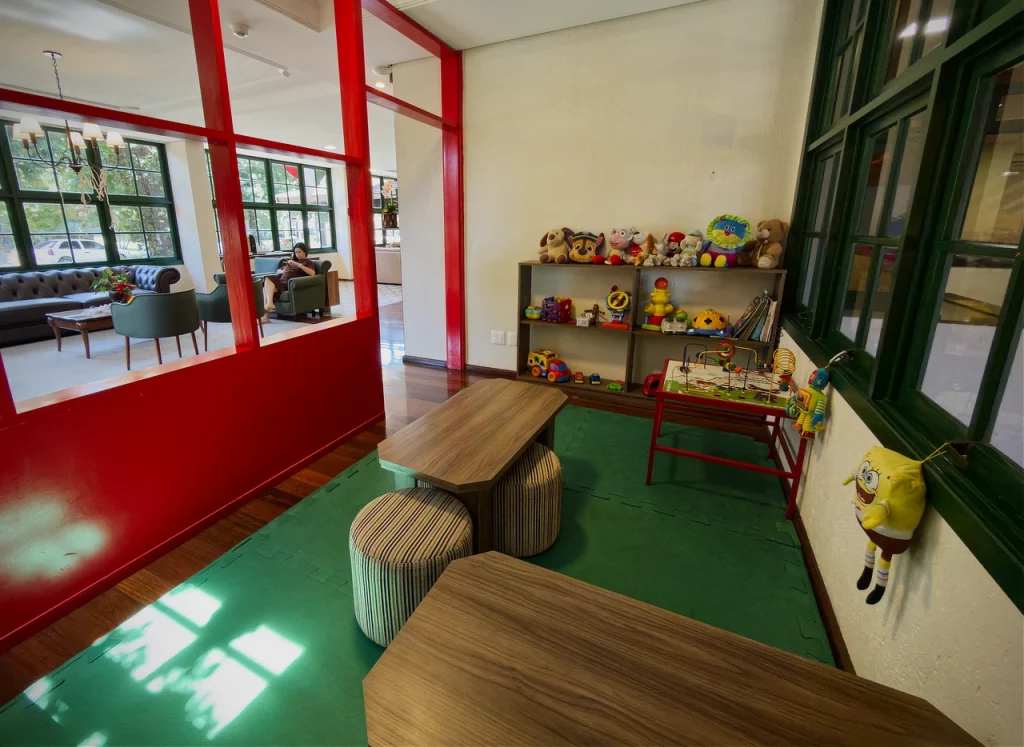 hotel fioreze origem espaco kids