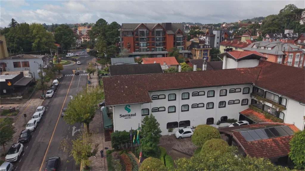 hotel serrazul drone localizacao